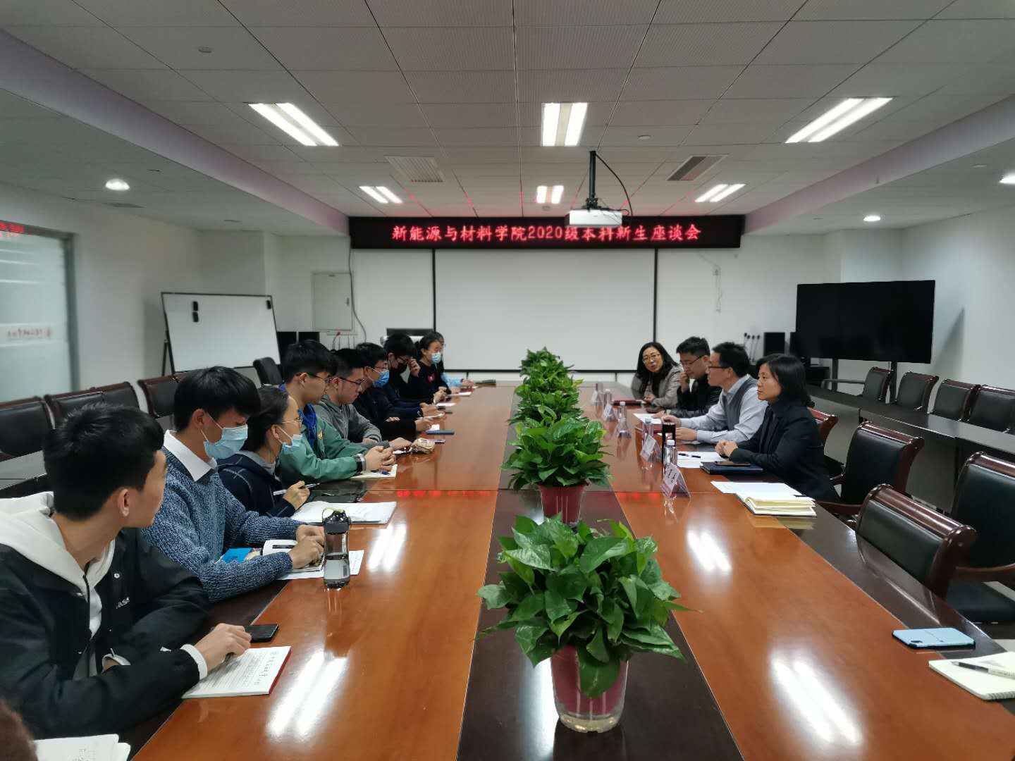 0d036257118341fbb6714dc4d7f71b1c.jpg 0d036257118341fbb6714dc4d7f71b1c.jpg